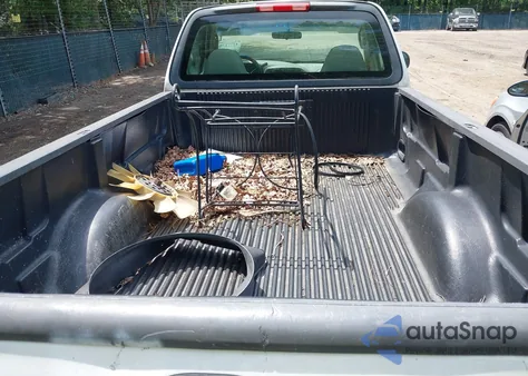 2004 Ford F-150 Heritage Xl/Xlt z USA, uszkodzony, nr VIN 2FTRF17264CA40293